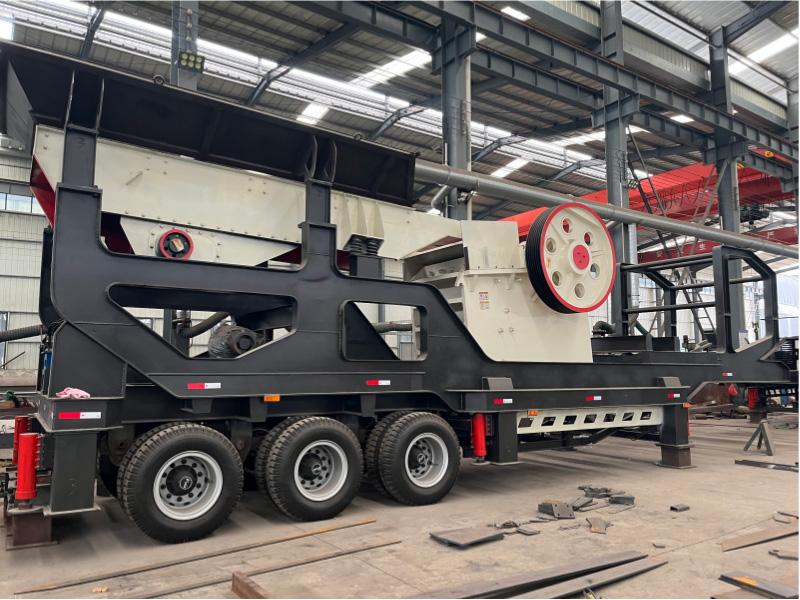 Jaw mobile crushing station