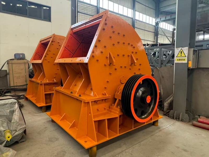 Heavy hammer crusher
