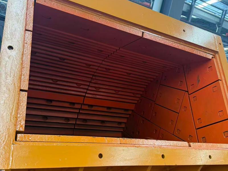 Heavy hammer crusher